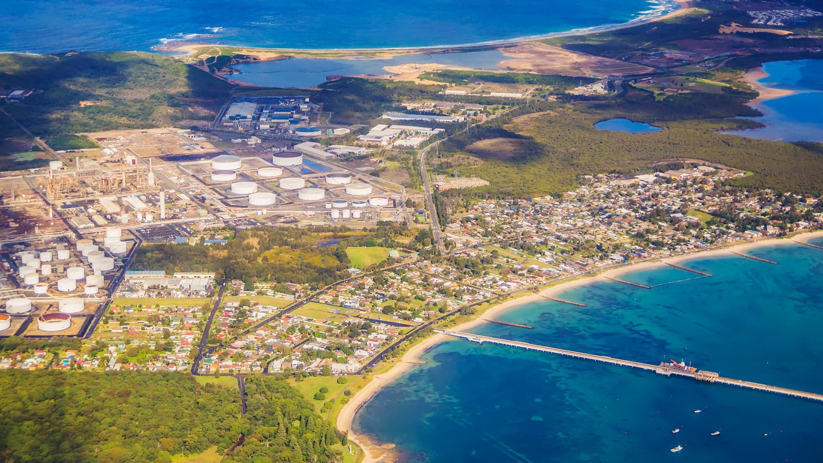 Johnson Winter Slattery advises Utilities Trust of Australia on acquisition of Sydney Desalination Plant